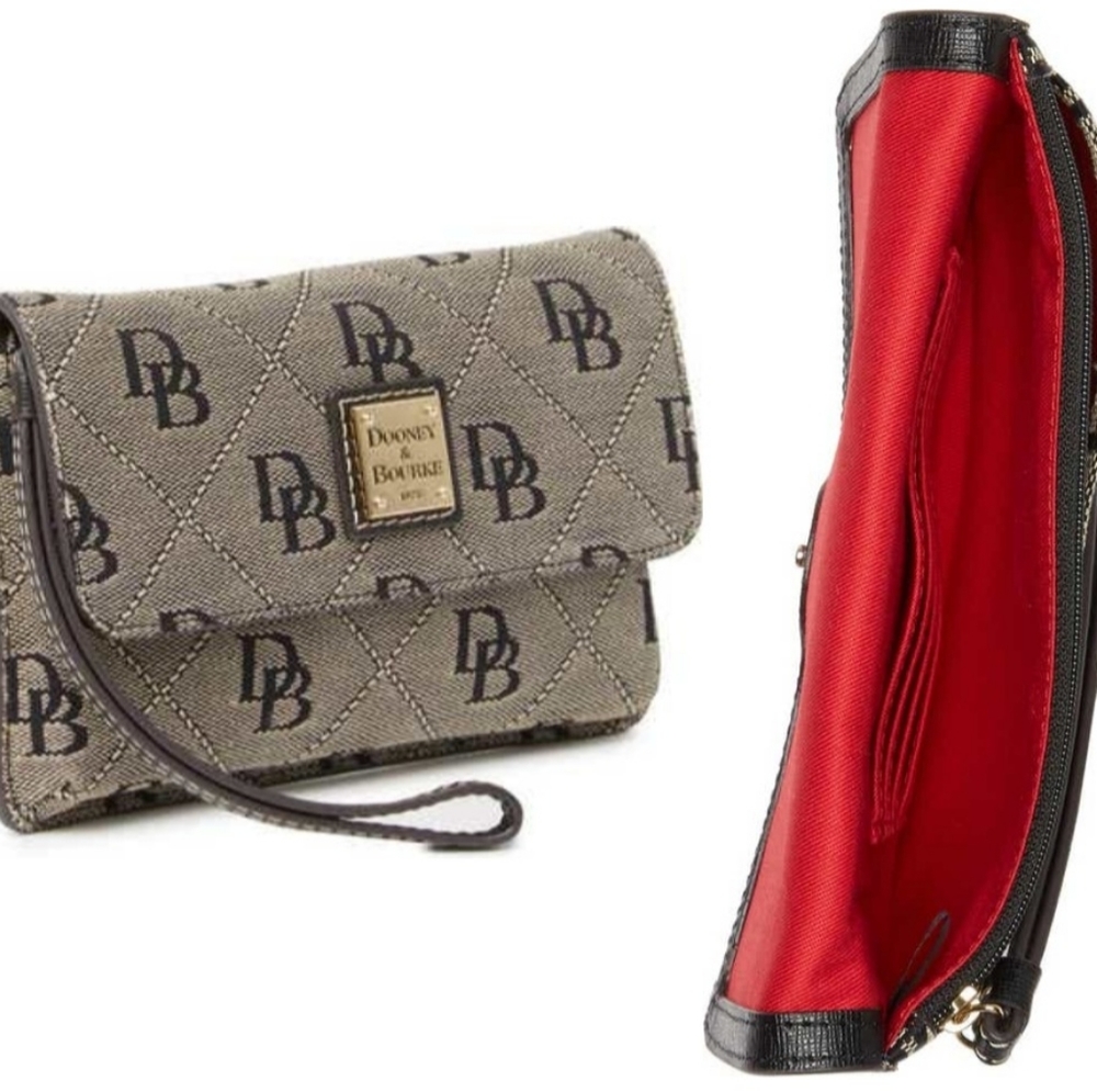 Dooney & Bourke wristlet wallet